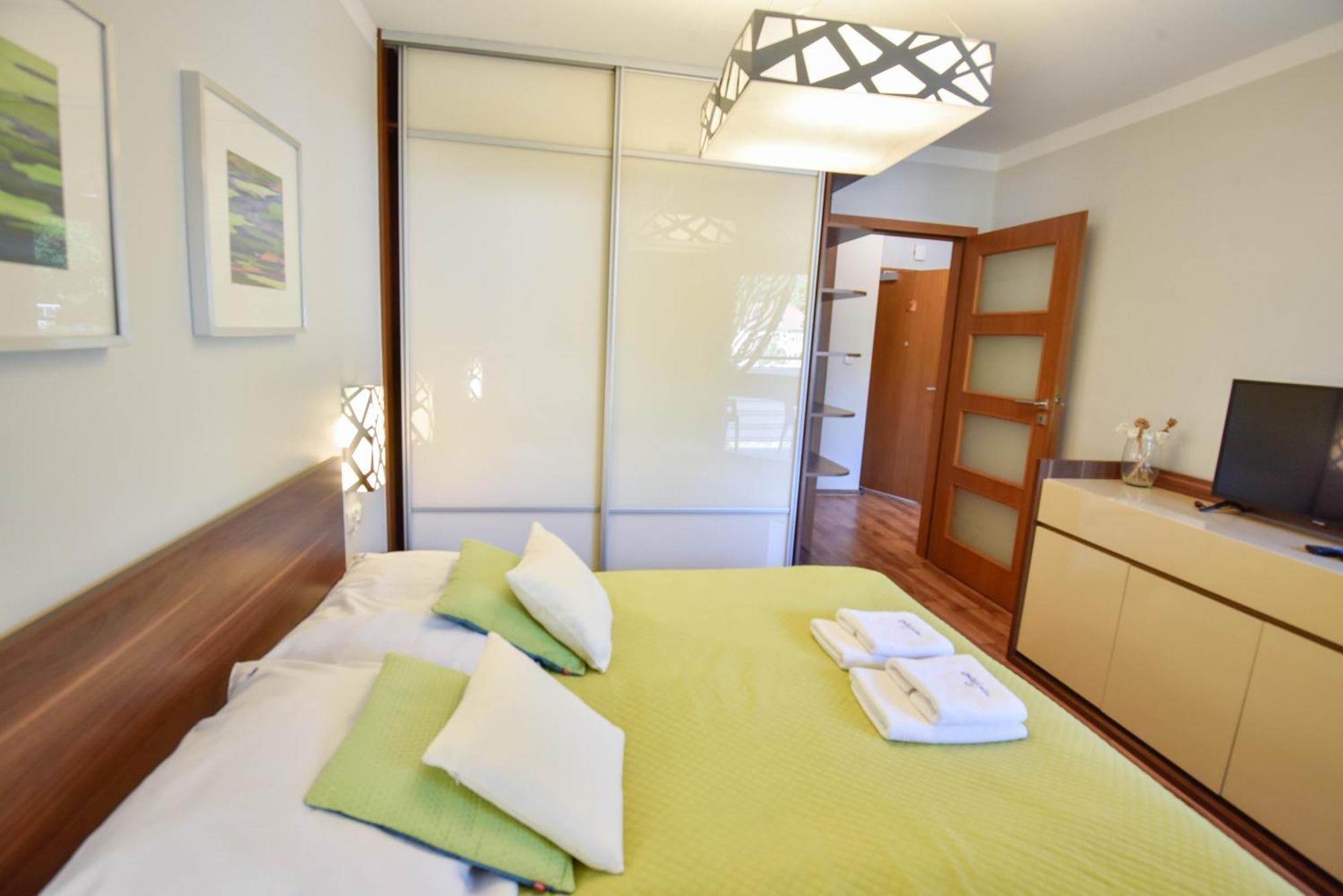 Apartamenty Mistral Z Parkingiem - Promenada & Morze - Apartamenty Na Wyspie ชวีโนวิชแจ ภายนอก รูปภาพ