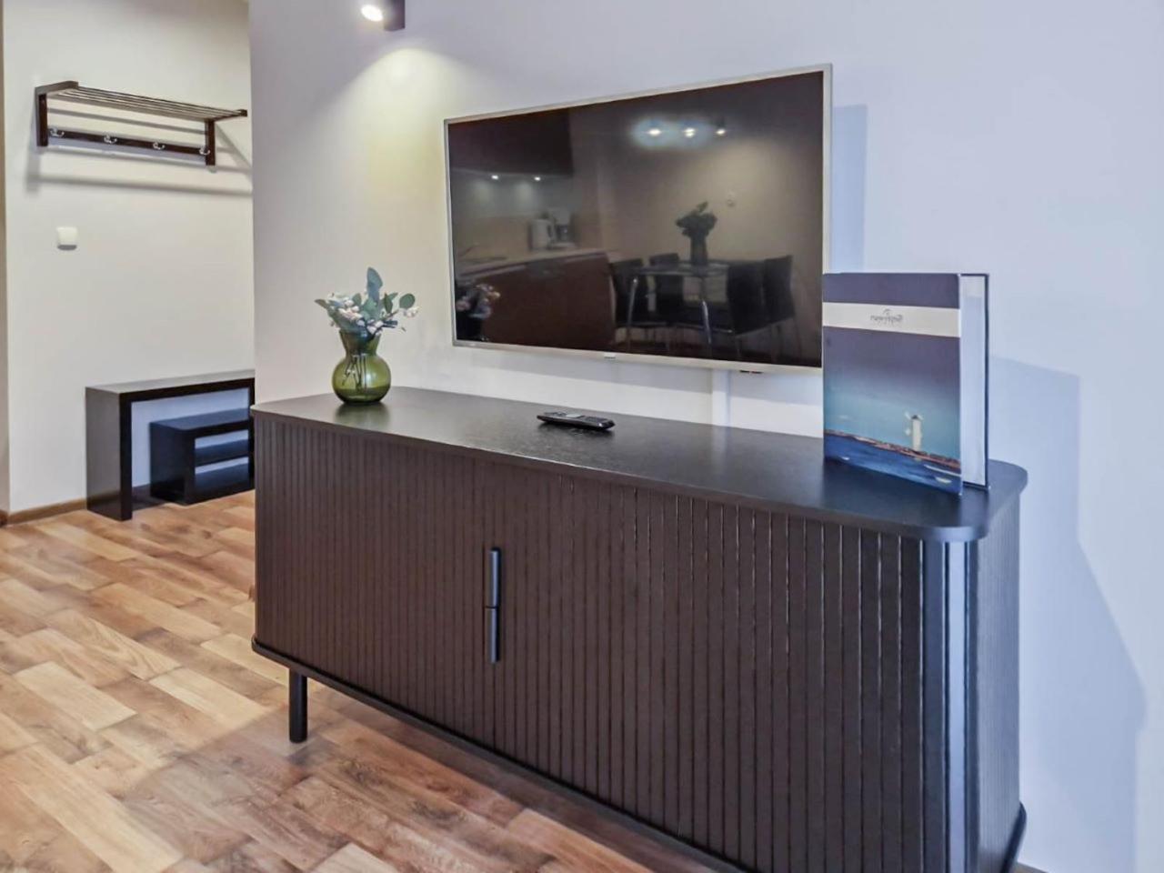 Apartamenty Mistral Z Parkingiem - Promenada & Morze - Apartamenty Na Wyspie ชวีโนวิชแจ ภายนอก รูปภาพ