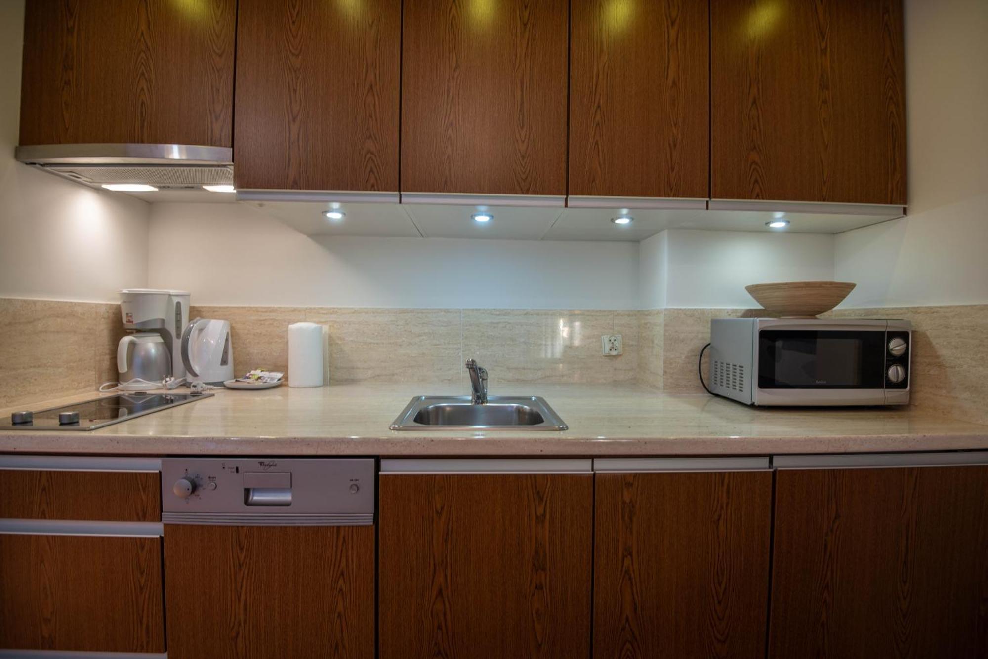 Apartamenty Mistral Z Parkingiem - Promenada & Morze - Apartamenty Na Wyspie ชวีโนวิชแจ ภายนอก รูปภาพ