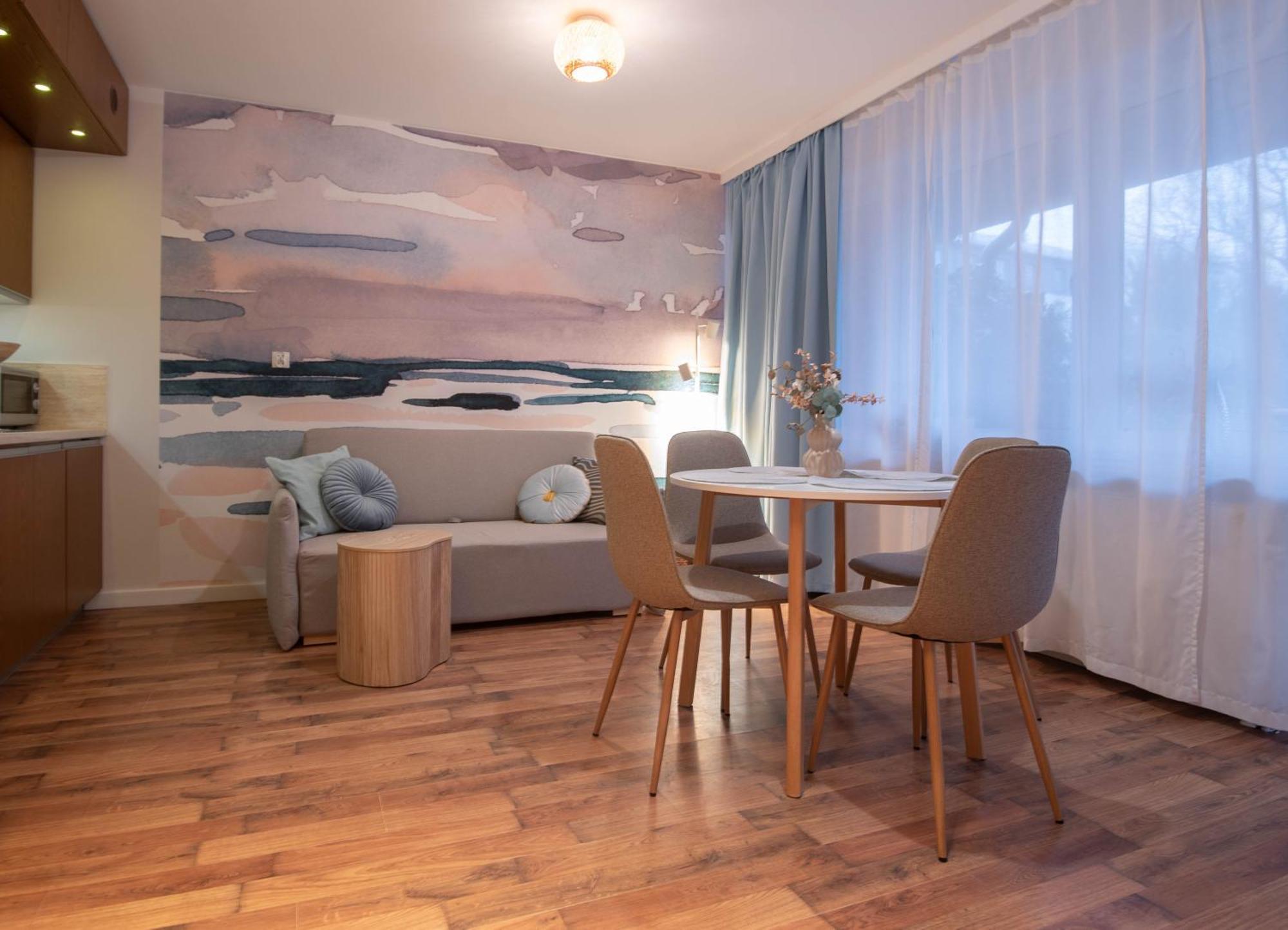Apartamenty Mistral Z Parkingiem - Promenada & Morze - Apartamenty Na Wyspie ชวีโนวิชแจ ภายนอก รูปภาพ